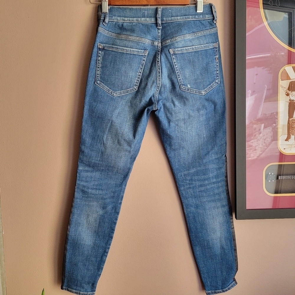 Express Jeans Black Stripe High Rise Skinny Stretch Womens Size 2P 25" Waist - Picture 2 of 8
